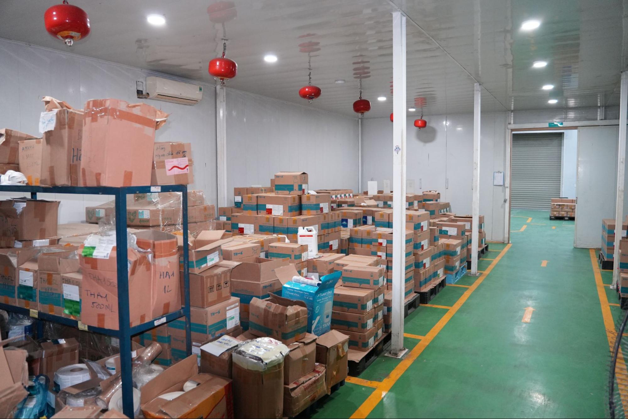 Chuyển đổi nhà máy gia công ngay khi nhận thấy chất lượng lô hàng không đồng đều
